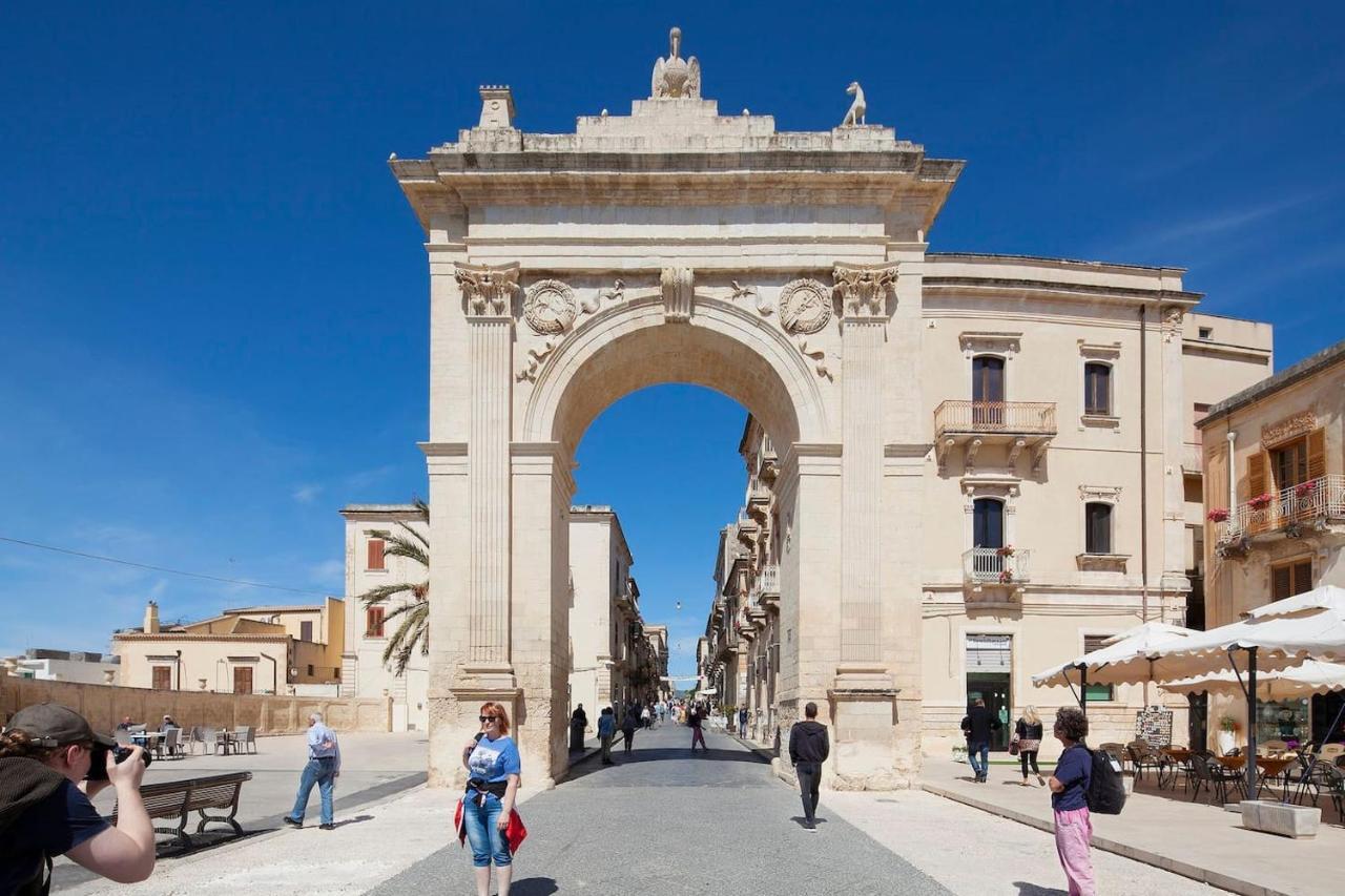 Apartamento 44 Steps - Enjoy Noto Exterior foto